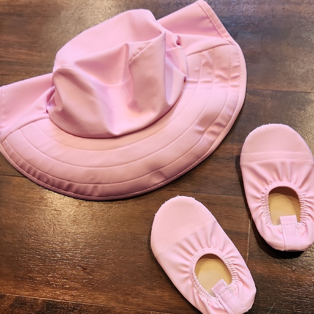 Newborn Pink Sun Hat and Shoes Set